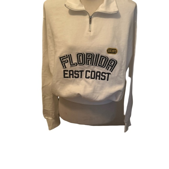 Zara Tops - Zara Women’s Embroidered Graphic Print White Quarter-Zip Sweatshirt Size Medium